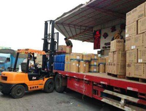 道路貨物運(yùn)輸卸貨現(xiàn)場(chǎng)